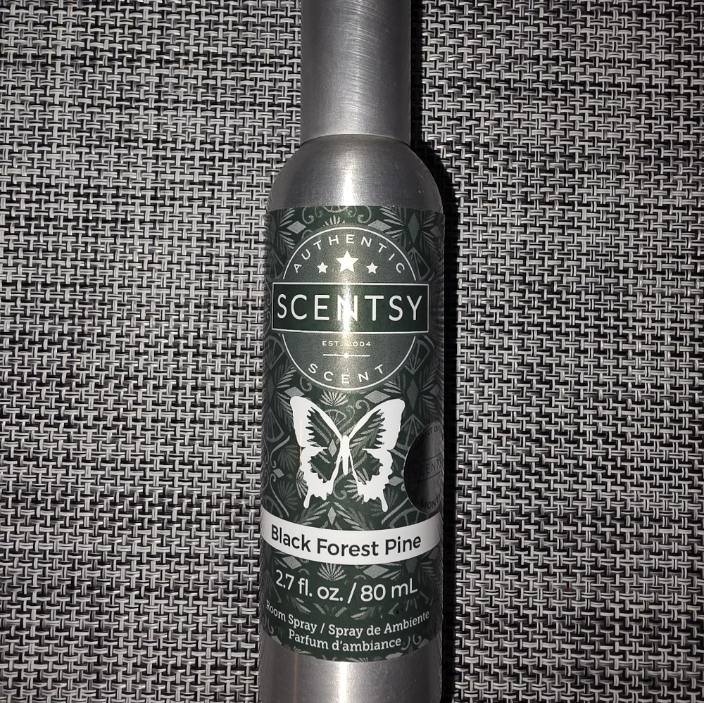 New! Scentsy Black Forest Pine Room Spray